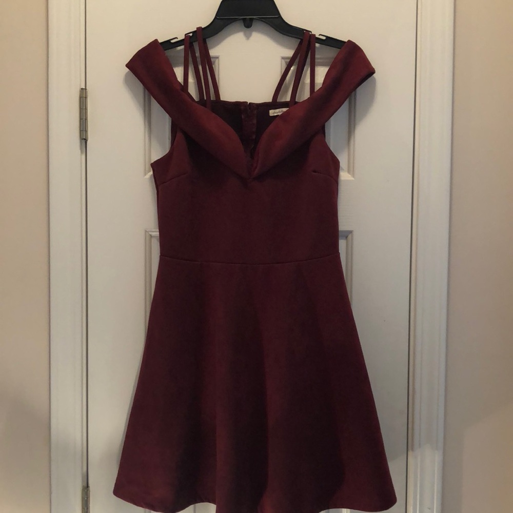 Charlotte Russe off the shoulder dress size large